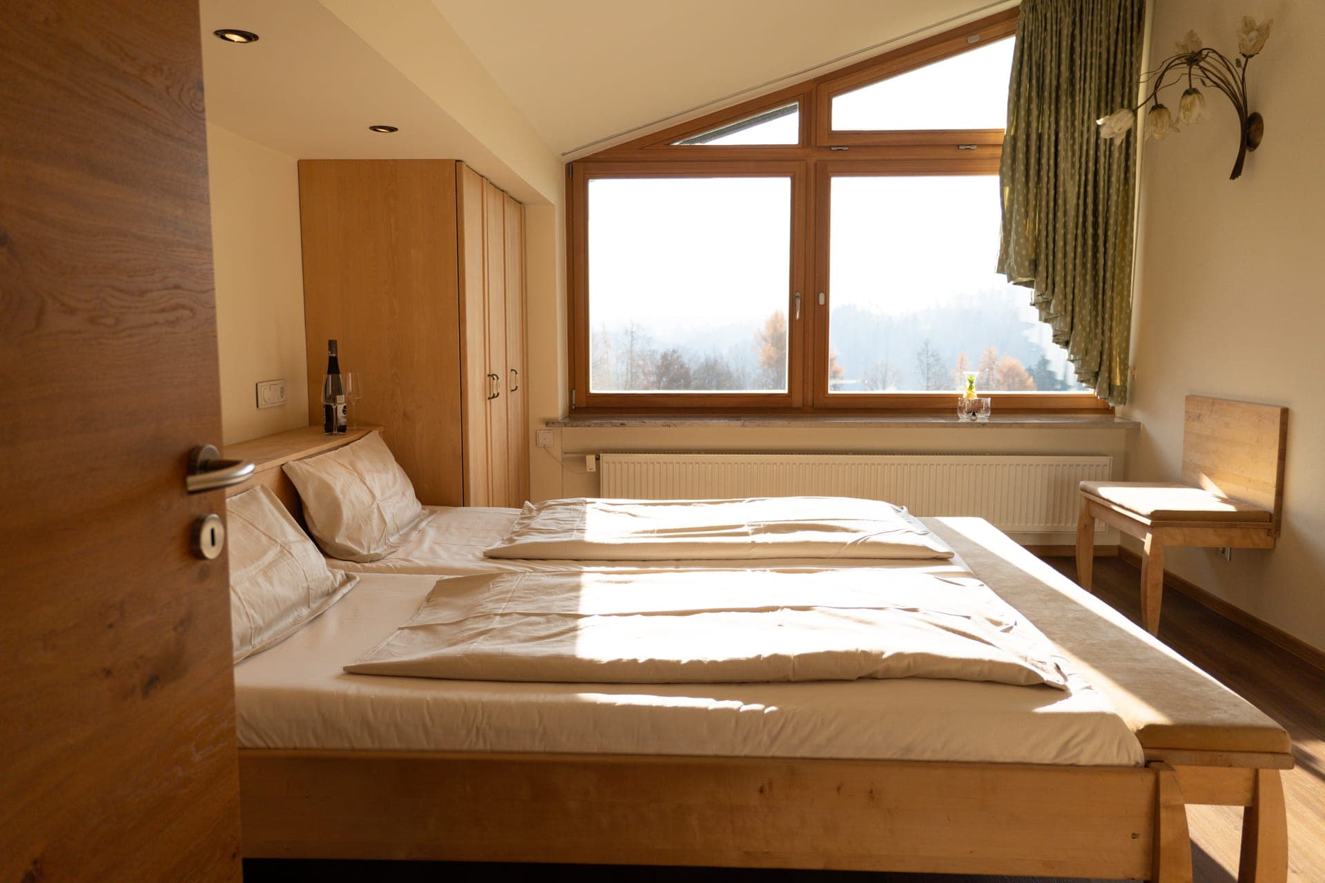 Chalet Panorama Detail